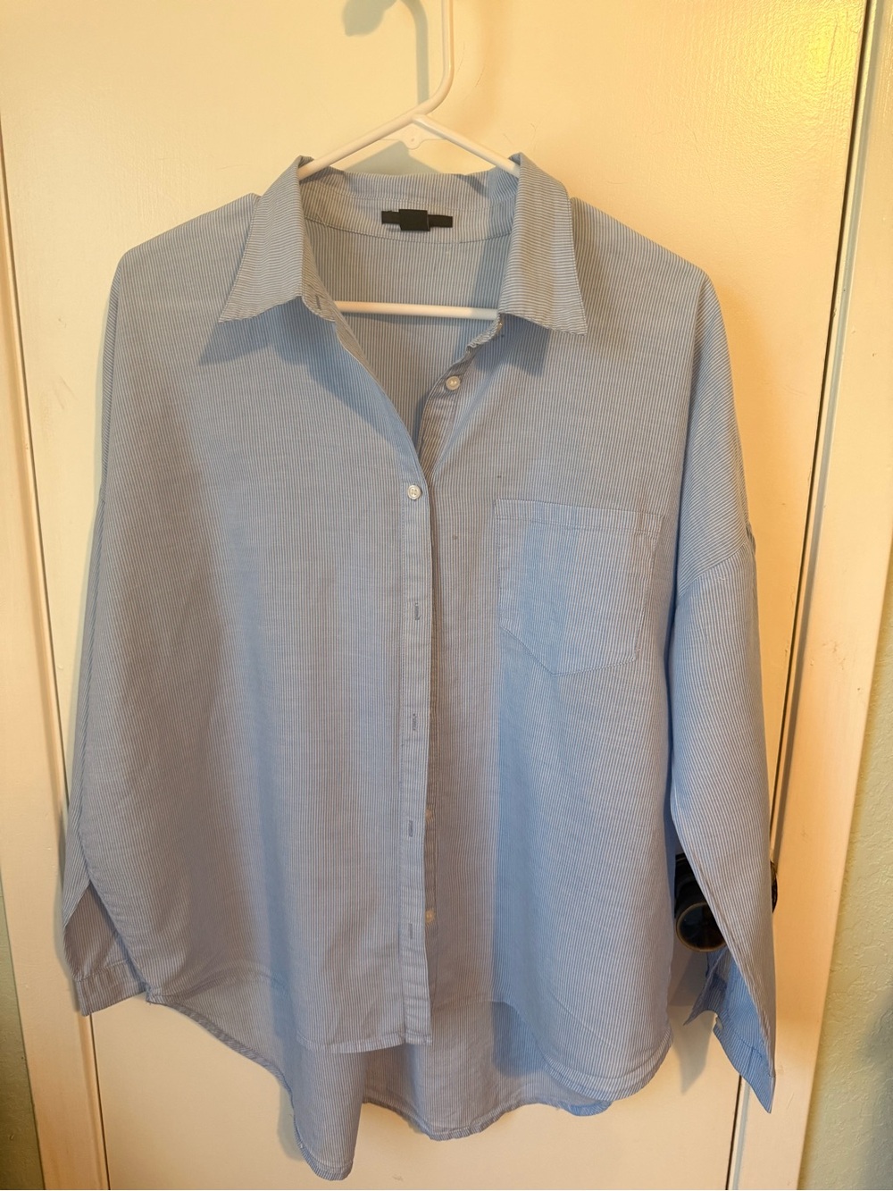 Forever 21 Light Blue Casual Button-Down Shirt